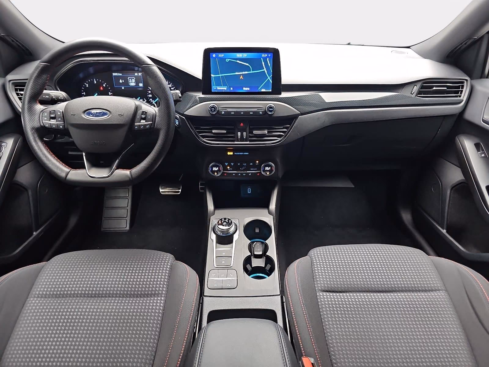 Ford FOCUS 2.0 ECOBLUE ST-LINE NAVI WINTER ACC