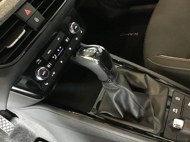 Fahrzeugabbildung Skoda Kamiq Selection 1.0 TSI DSG/Kamera/SHZ/SmartLink