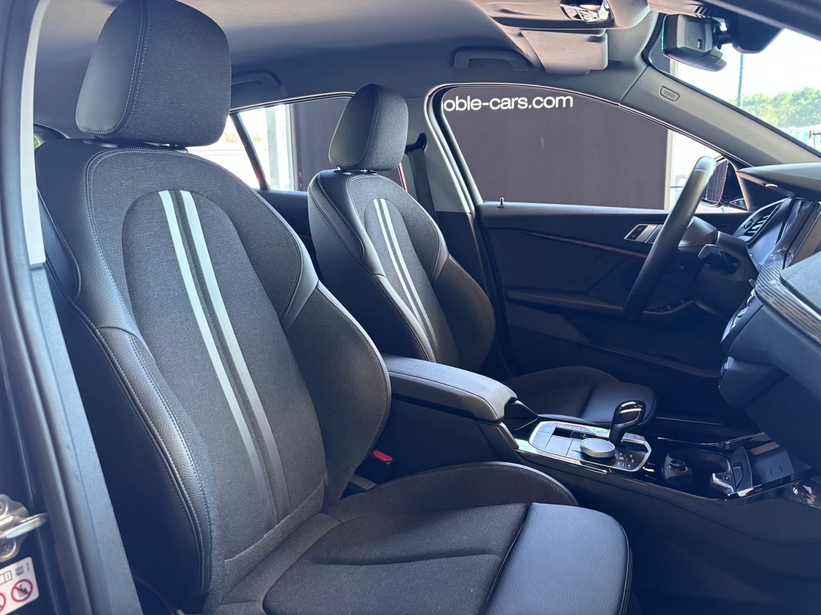 Fahrzeugabbildung BMW 118 i Sport Line KLIMA LED NAVI ALU