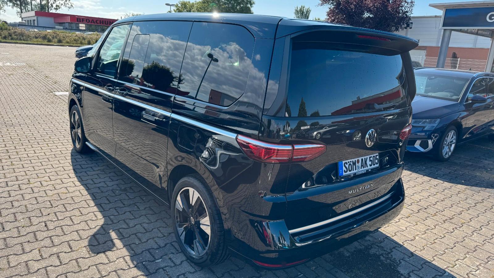 Volkswagen T7 Multivan 2.0 TDI Style