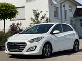 Hyundai i30 blue Passion 1.6*GARANTIE*TEMPOMAT*SZH*PDC* - Hyundai i30: Passion