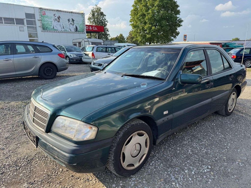 Angebot ansehen Mercedes-Benz C 180