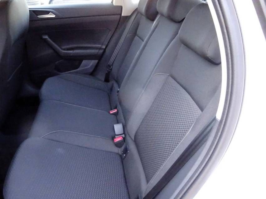 Fahrzeugabbildung Volkswagen Polo  VI  1.0 Trendline/Klima/Sitzheizung