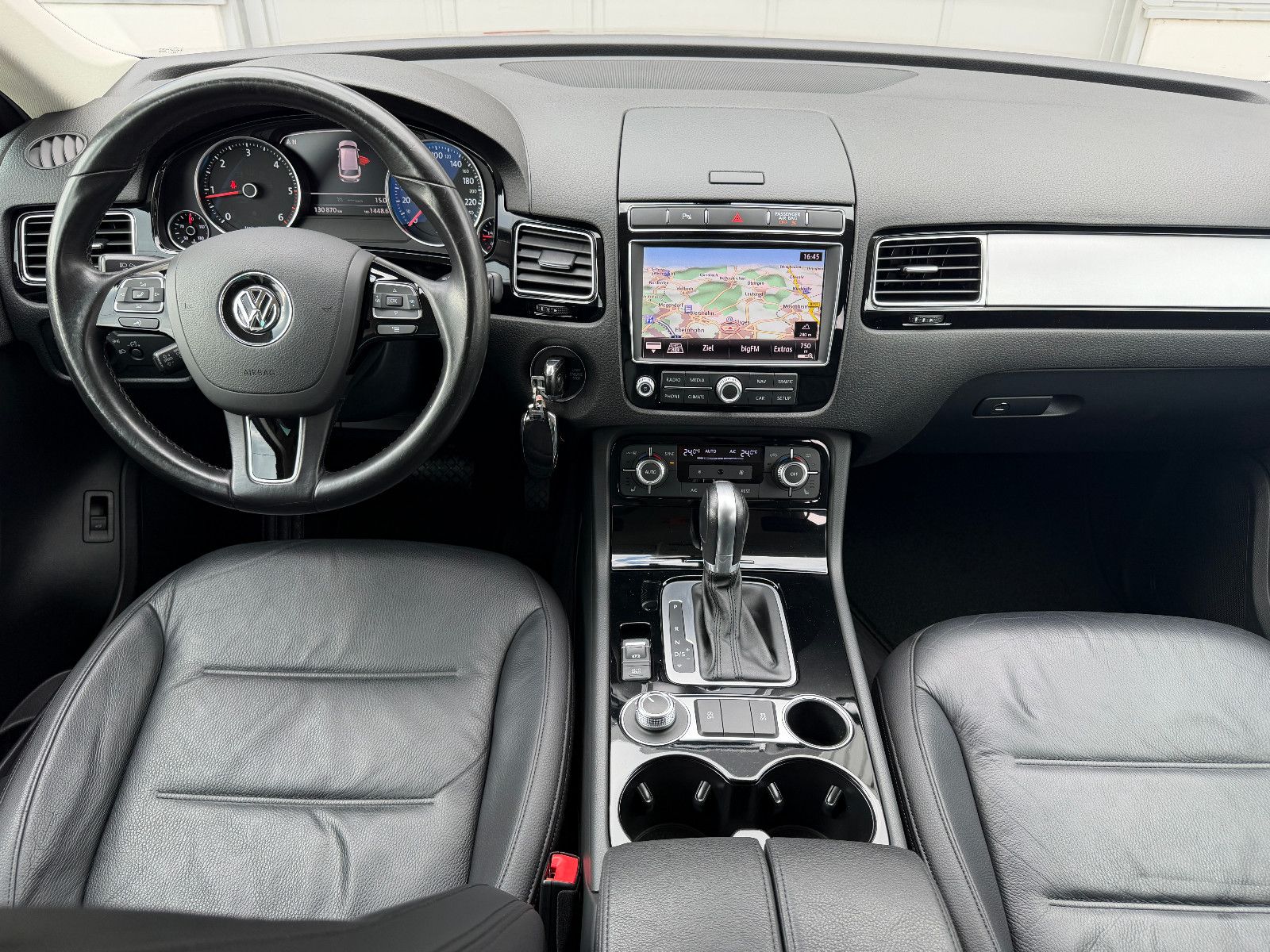 Fahrzeugabbildung Volkswagen Touareg V6 TDI Terrain Tech 4Mot/NAVI/LED/LEDER