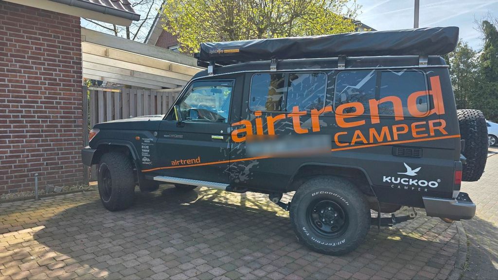 Image of Toyota Land Cruiser