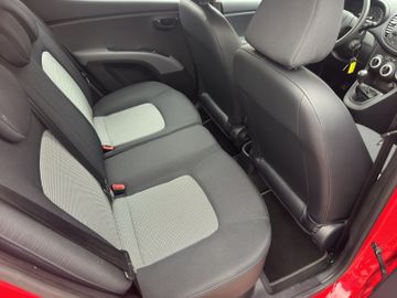 Hyundai i10 Edition+ Sitzhzg+Klima Tüv neu, Bild 23