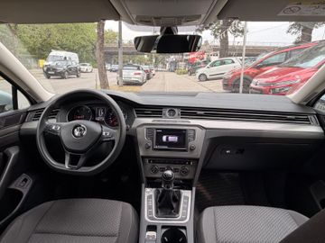Volkswagen Passat Variant - 7