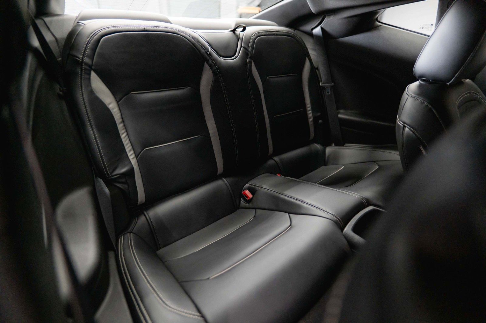 Fahrzeugabbildung Chevrolet Camaro 2.0 Turbo Coupe ZL1 Package *CarPlay*LED*
