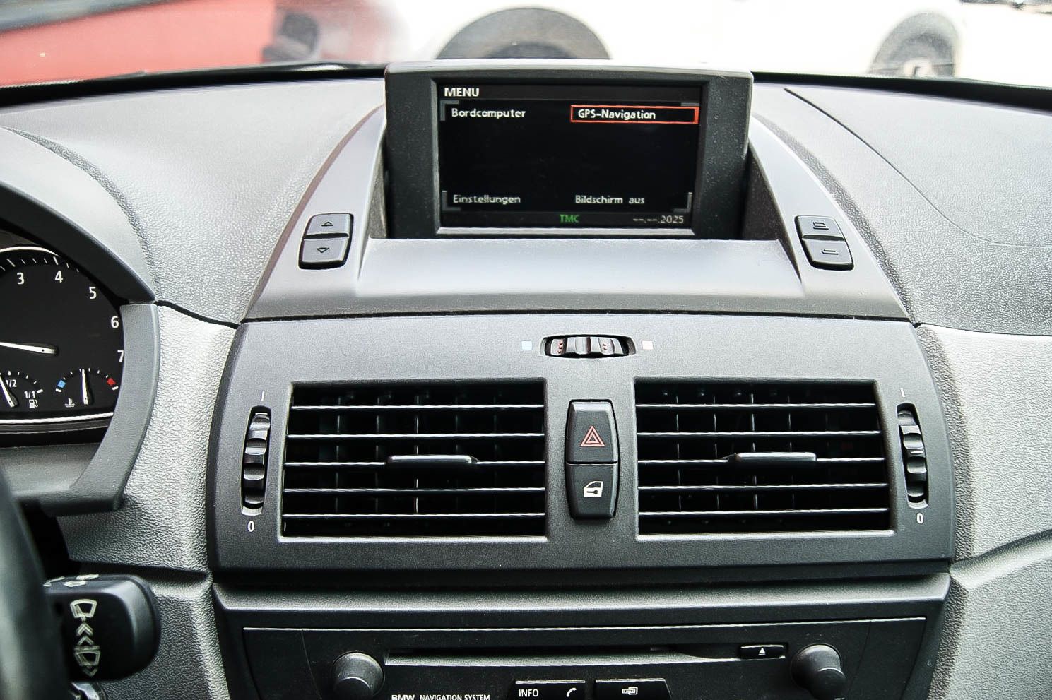 Fahrzeugabbildung BMW X3 3.0i  LEDER XENON NAVI SPORT-FW = aus 1.HAND=