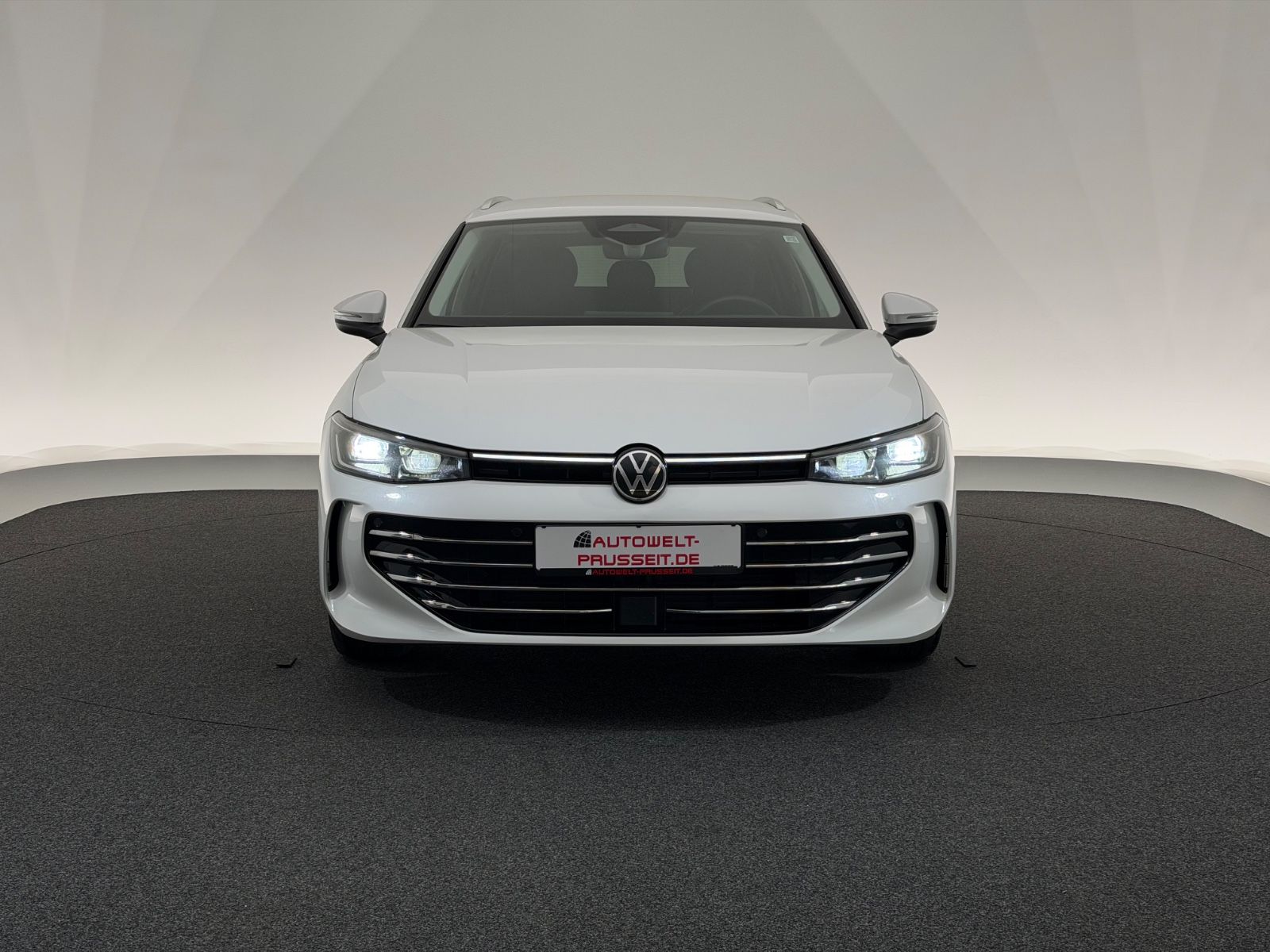 Volkswagen Passat Var. 2.0 TDI*ELEGANCE*MATRIX-ACC-AHK-HUD imagem 2
