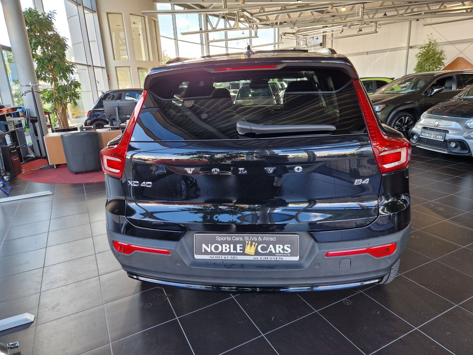 Fahrzeugabbildung Volvo XC40 Ultra Dark PANO KLIMA ALU AHK NAVI