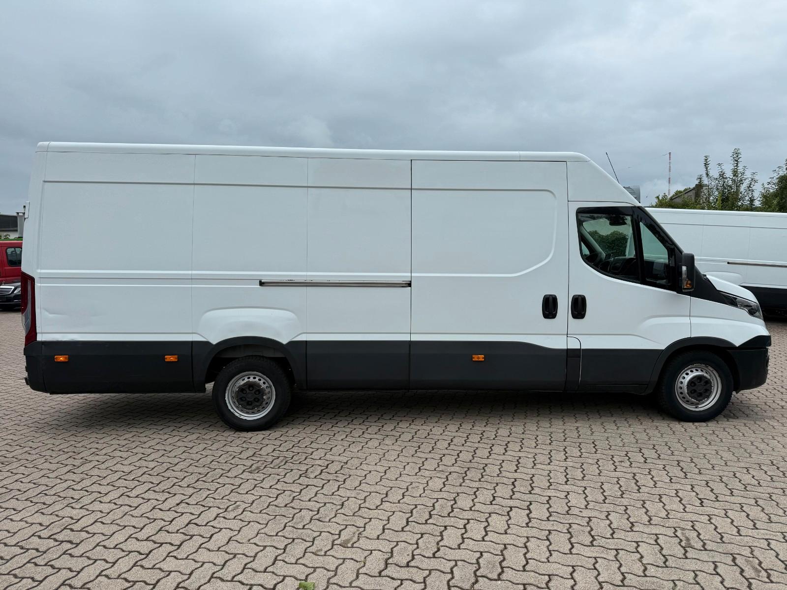 Iveco Daily Kasten CAM/AUTOMATIK/3-Sitzer/Ohne Ad Blue