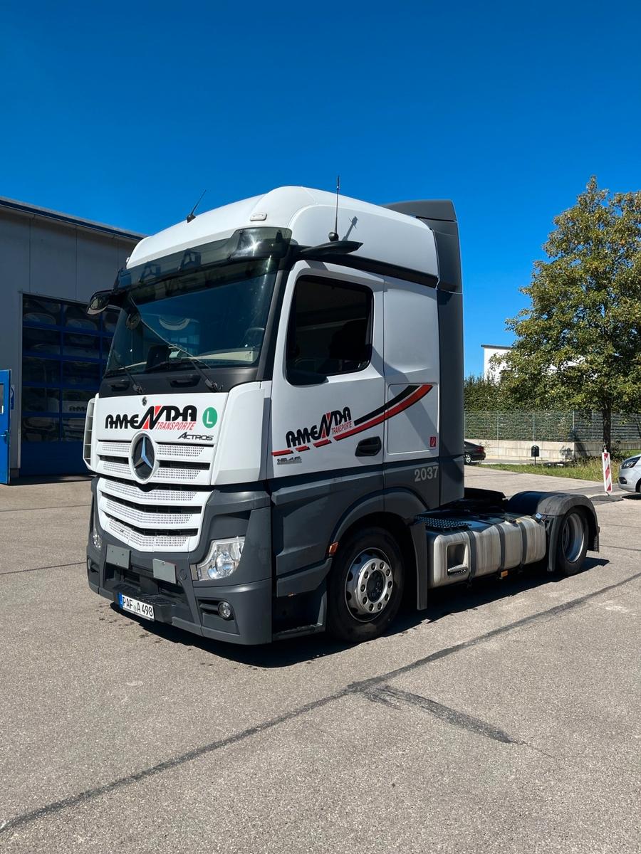 Mercedes-Benz 1845 LS nRL Mega Lowliner BIGSPACE