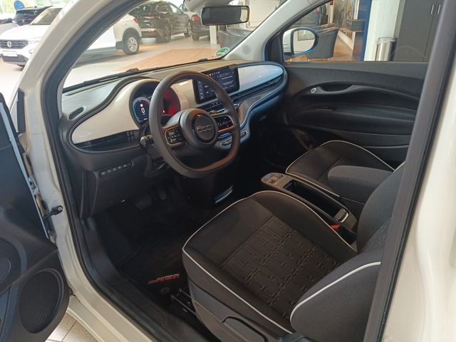 500e C Base 42 kWh Komfort-Paket, Tempomat, Klim