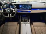 BMW i5 M60 xDrive DA Prof PA+ HuD B/W AdapLED 360° - BMW i5: Sportfahrwerk, Limousine