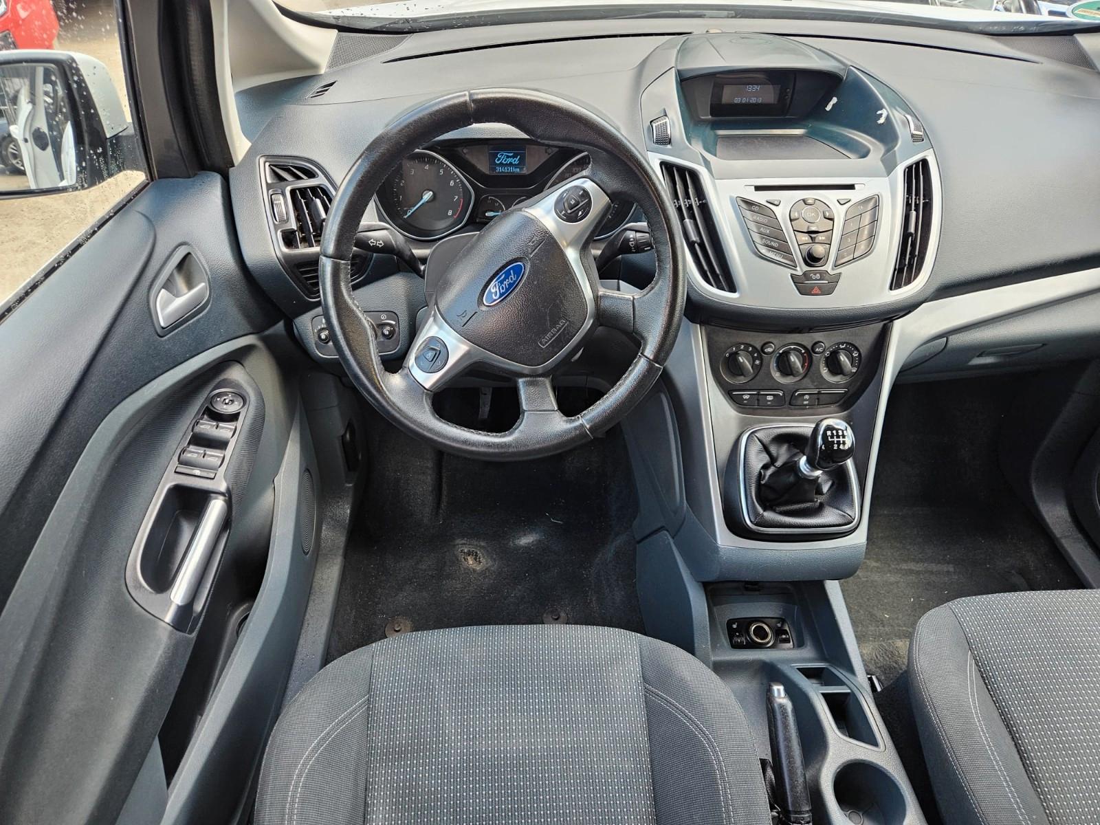 Ford Grand C-MAX 2012 — photo 9