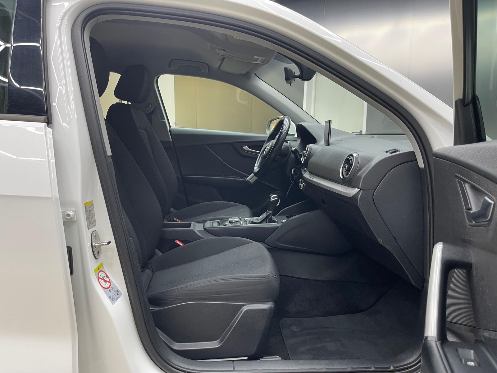 Fahrzeugabbildung Audi Q2 35d Quatt S-Tr. LED+KLIMAUT+HIFI+APS+DAB+ACC