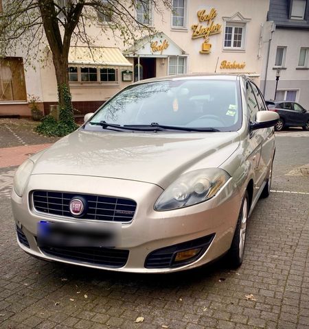 Fiat ,, FIAT CROMA " !!! Export wegen Batterie ...