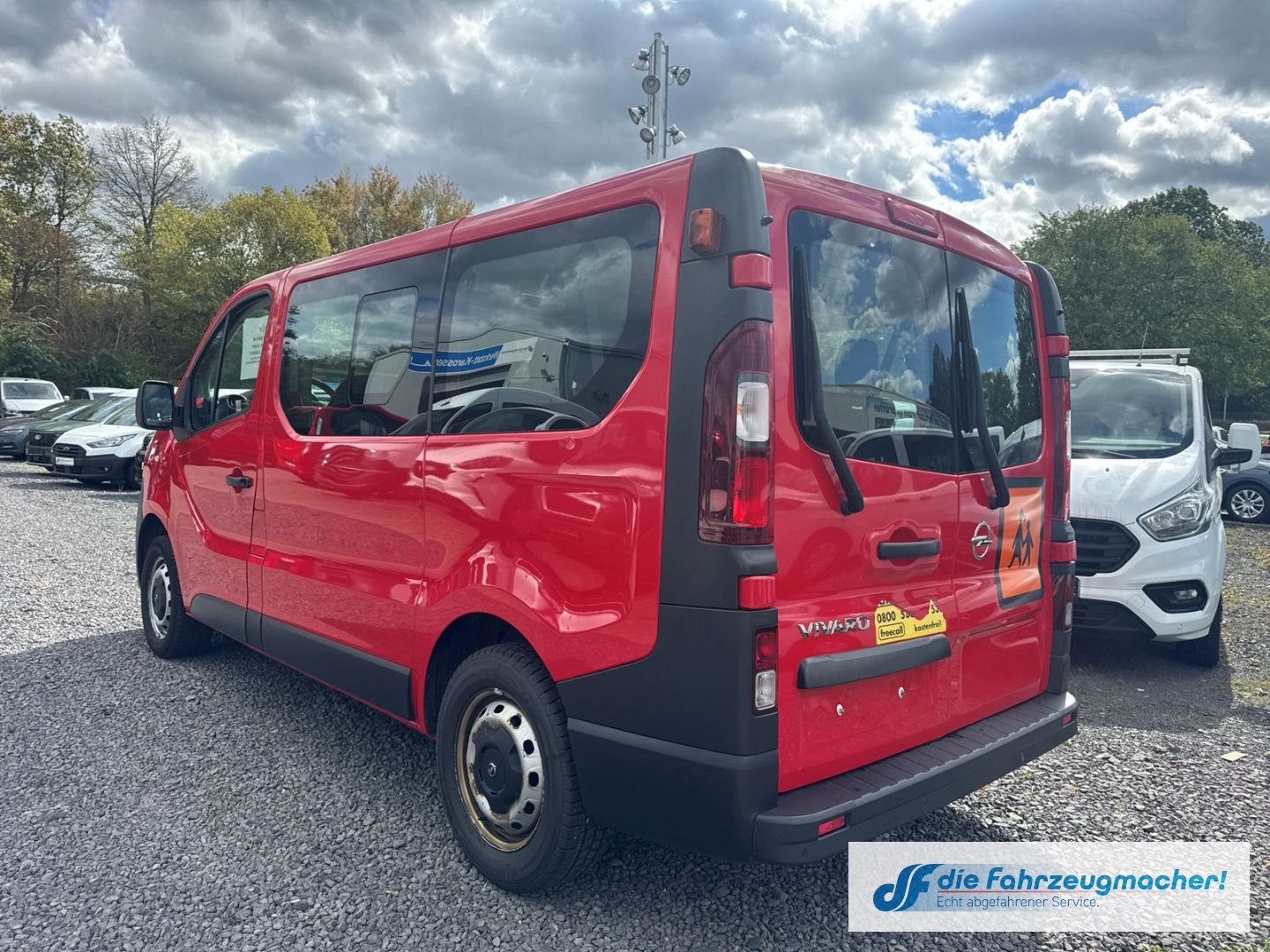 Fahrzeugabbildung Opel Vivaro B Kasten Combi L1H1 2,7t *2453 *EXPORT