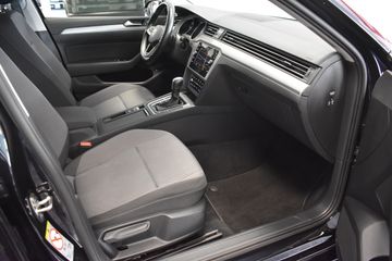 Volkswagen Passat - 5
