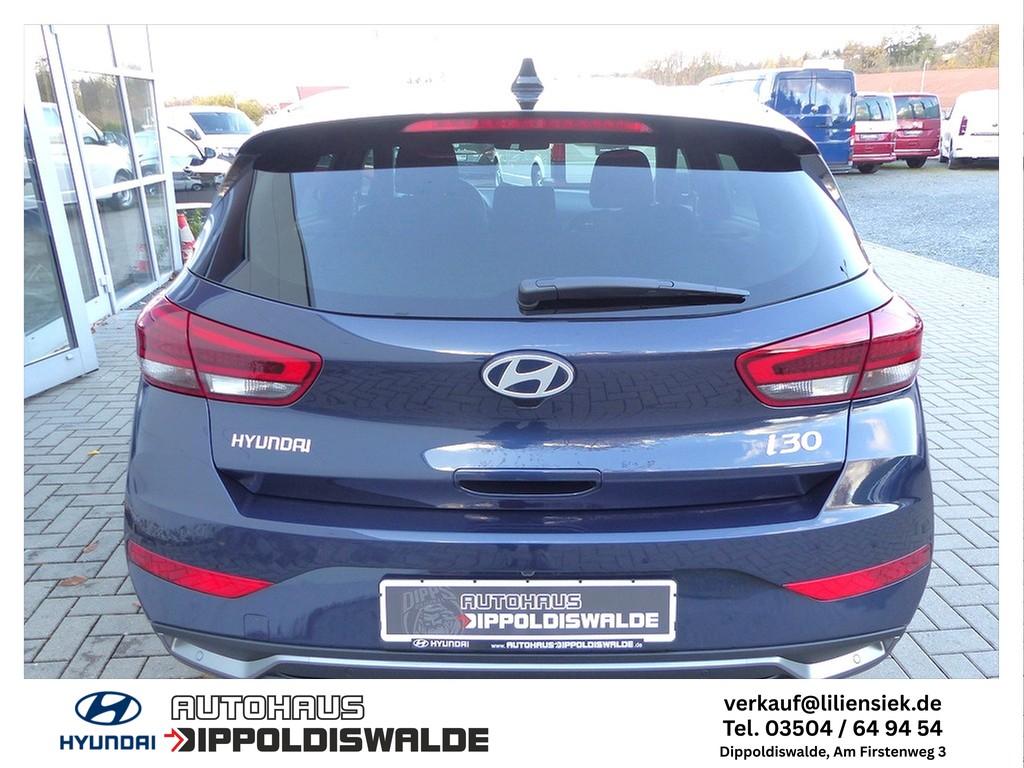 Hyundai i30 1.0 T-GDi Advantage LED, PDC, Navi