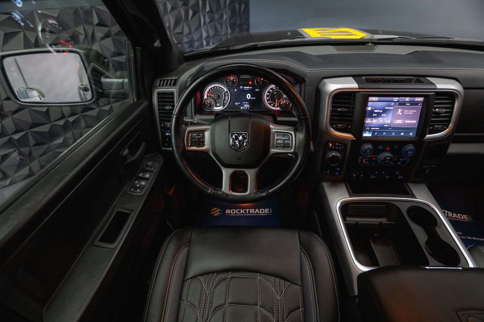 Fahrzeugabbildung Dodge RAM 5.7 V8 HEMI 4x4 OFFROAD Night-Paket *LED*AHK