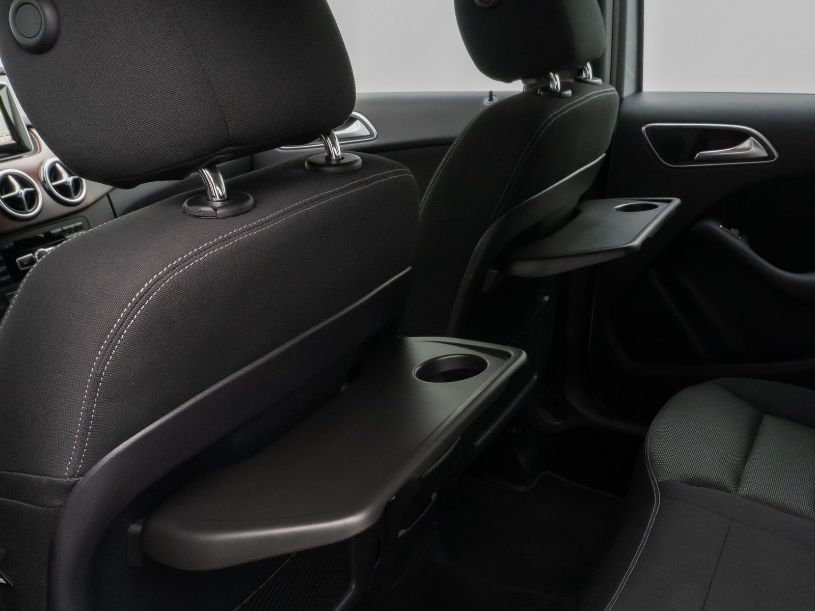 Fahrzeugabbildung Mercedes-Benz B 180 CDI Navi Sitzhzg Bi-Xenon PDC Klimaautomat