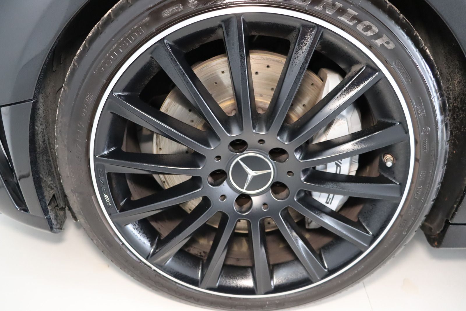 Fahrzeugabbildung Mercedes-Benz C 43 AMG 4Matic * Pano * LED * Parkassist.