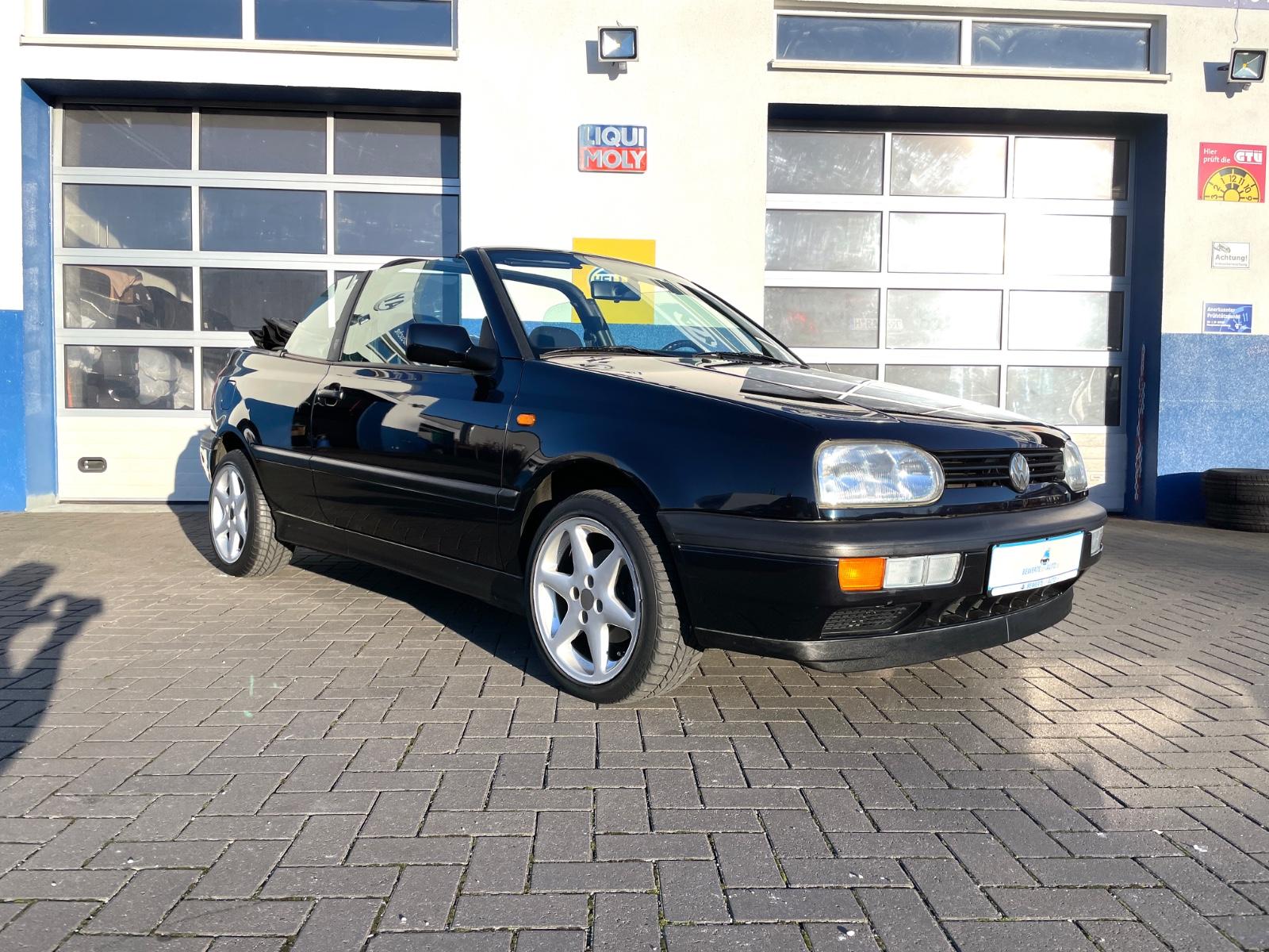 Volkswagen Golf  III Cabriolet Automatik / SHZ / KARMANN /+