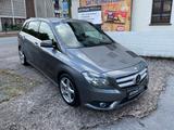 Mercedes-Benz B 180 / NAVI / TEILLEDER / ALU 17" / PDC / SHZ. - Mercedes-Benz B 180 in Bielefeld