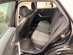 Fahrzeugabbildung Audi Q2 30TDI Sport SHZ Temp Sportsitze Navi Garantie