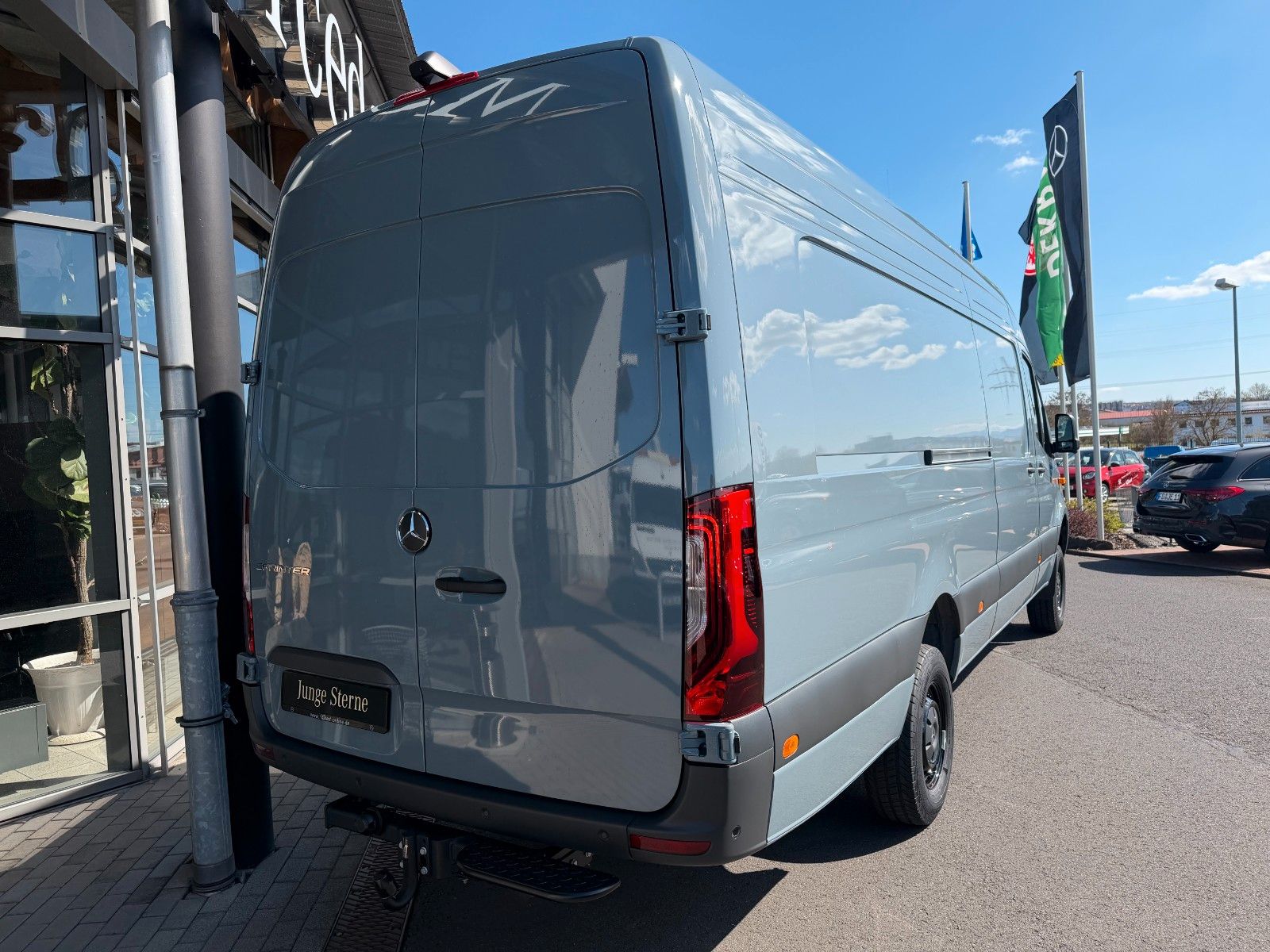 Fahrzeugabbildung Mercedes-Benz Sprinter 419 CDI 4x4 Extralang AHK Stdheiz