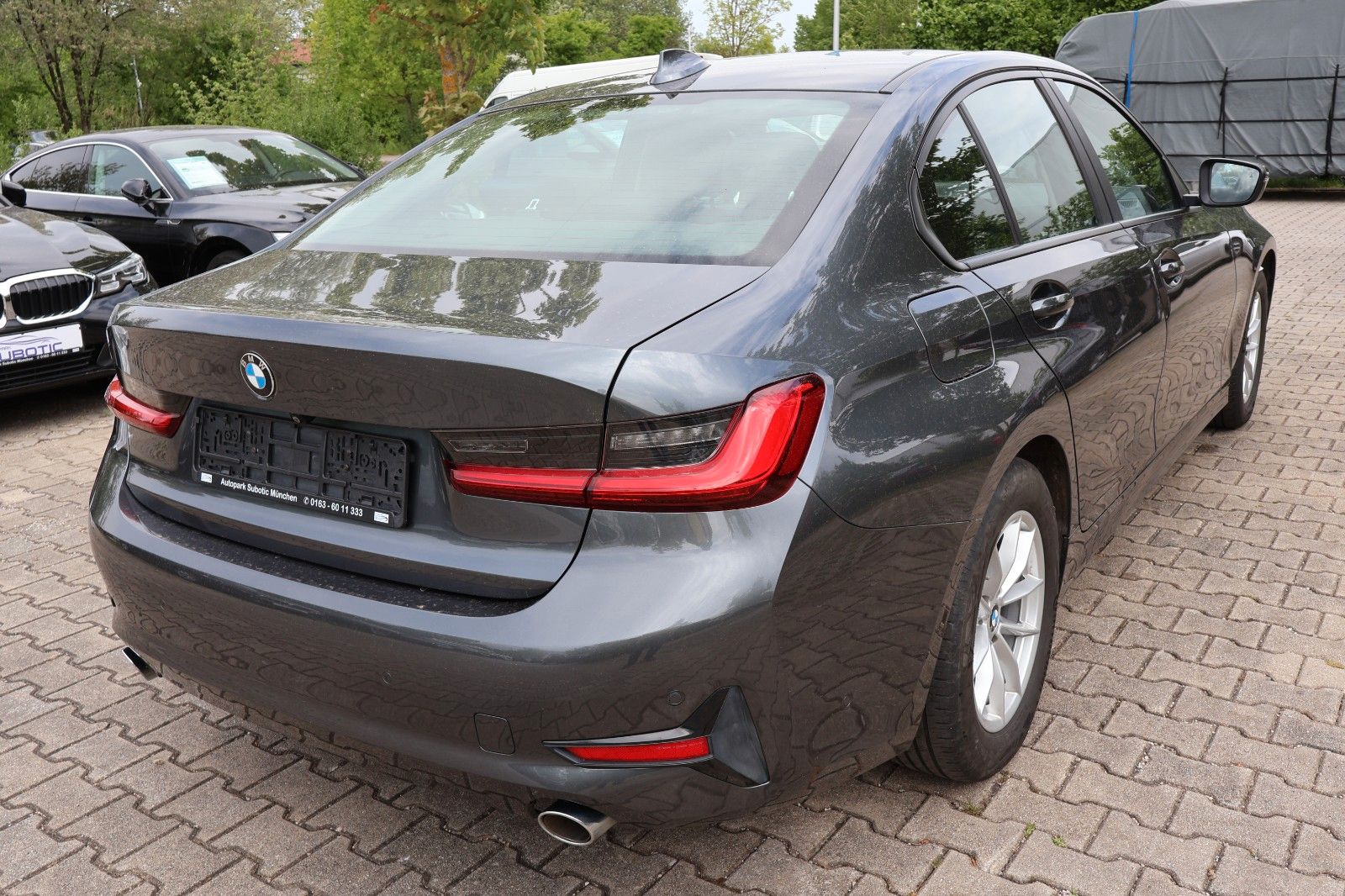 Fahrzeugabbildung BMW 318 Baureihe 3 Lim. 318 d Advantage