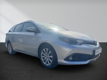 Toyota Auris - 2
