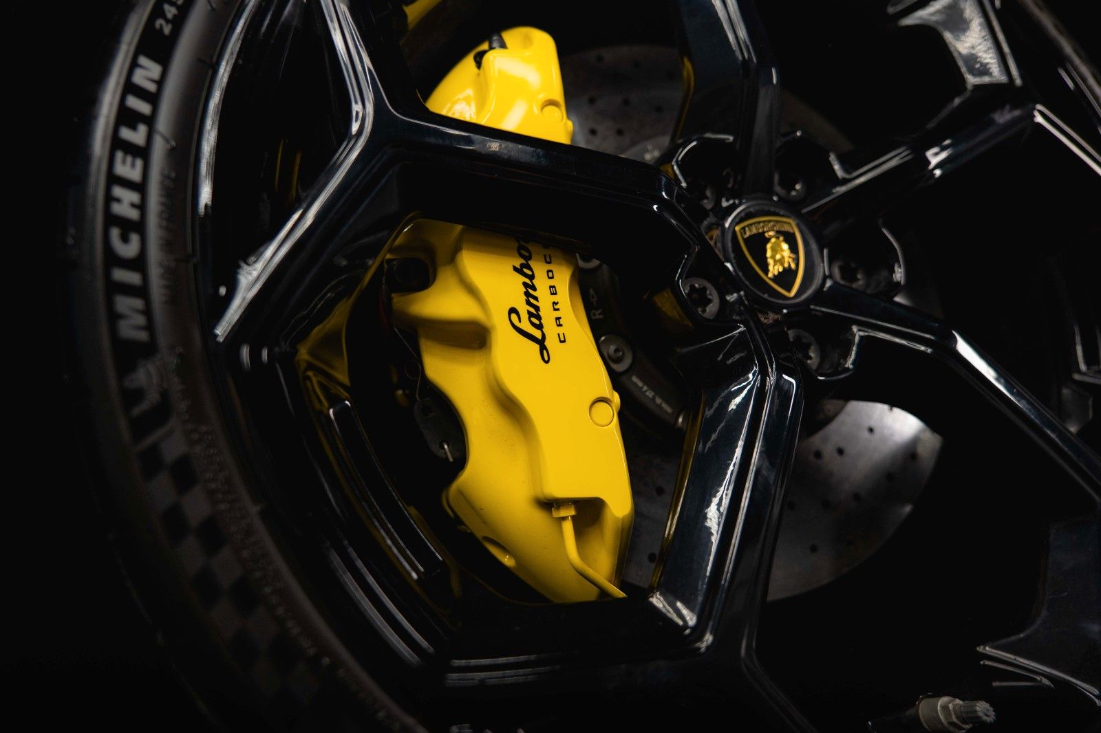 Fahrzeugabbildung Lamborghini Huracán EVO V10 LP640 AWD *Lift*LED*Keramik*19%*