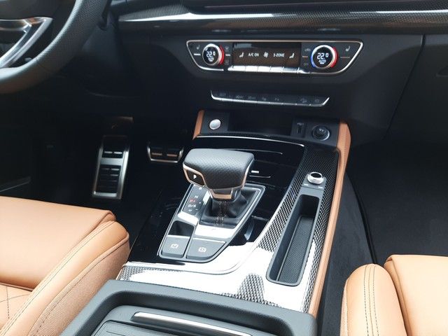 Fahrzeugabbildung Audi SQ5 Sportback Pano StdHz Luftfed AHK exclusive