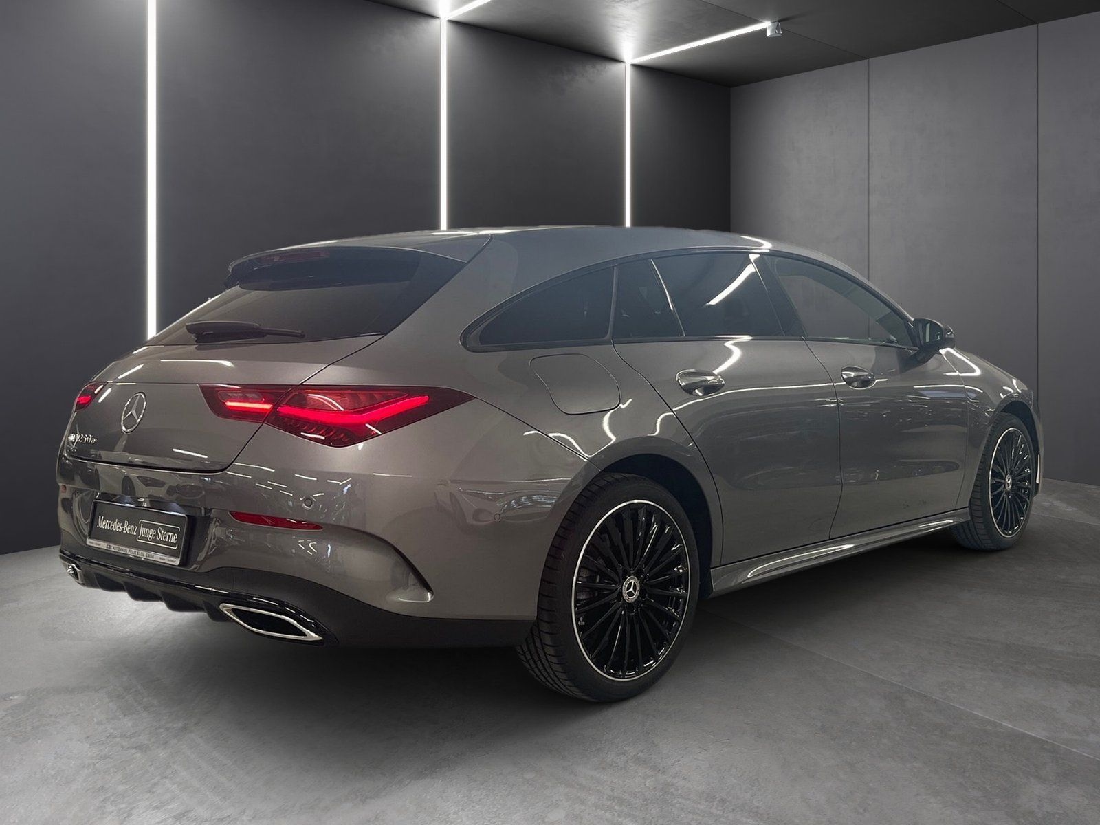 Fahrzeugabbildung Mercedes-Benz CLA 250 e SB AMG+*Pano*HUD*Distronic*Night*360°