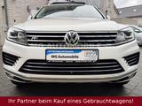 Volkswagen Touareg 3.0 V6 TDI Executive R-Line AHK Sonderm. - VW Touareg Gebrauchtwagen in Hannover