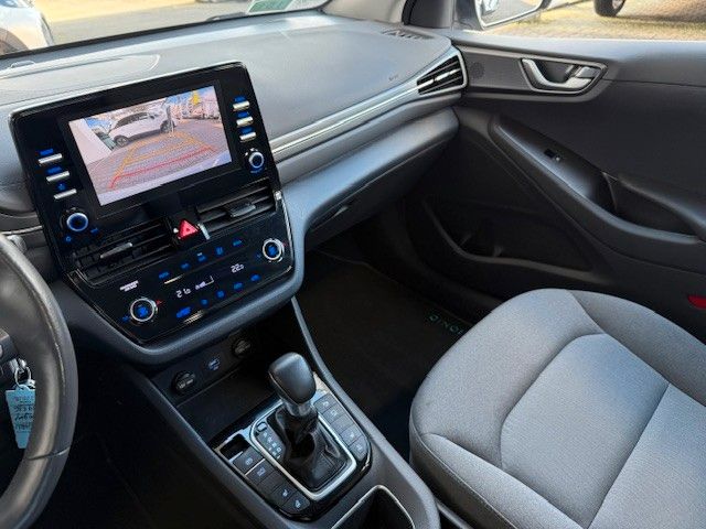 Fahrzeugabbildung Hyundai IONIQ Trend 1.6l Plug-In Hybrid 141PS Kamera!