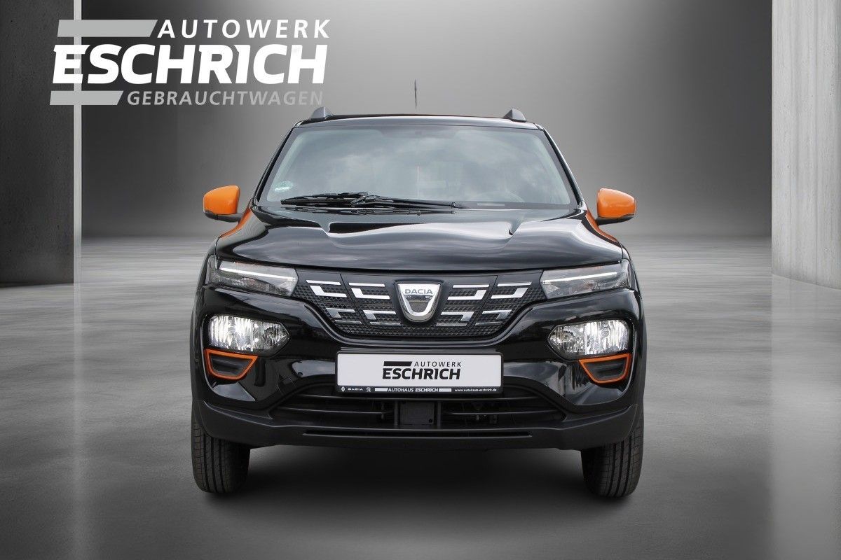 Fahrzeugabbildung Dacia Spring Electric Comfort Plus