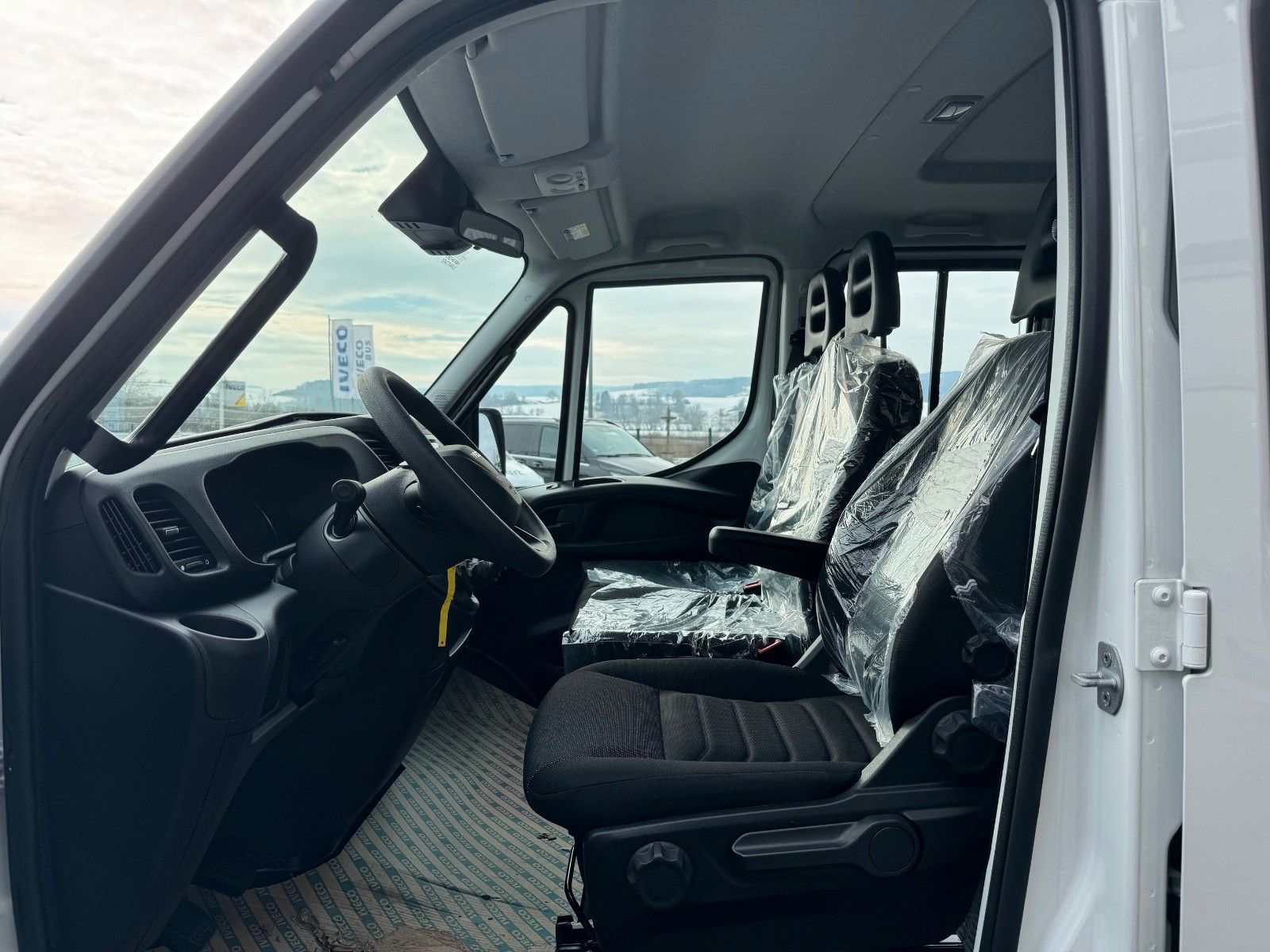 Fahrzeugabbildung Iveco Daily 35S14 *R.3450mm*AHK*PDC*