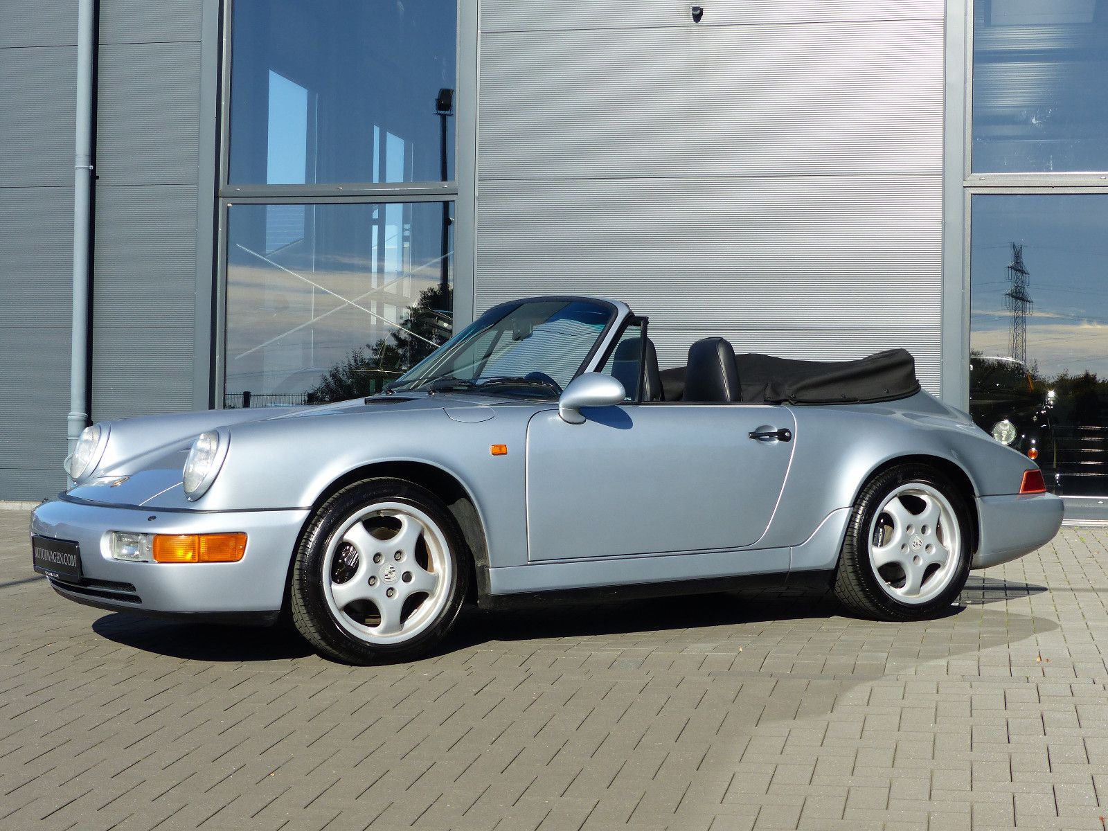 Fahrzeugabbildung Porsche 964 Carrera 4 Cabriolet