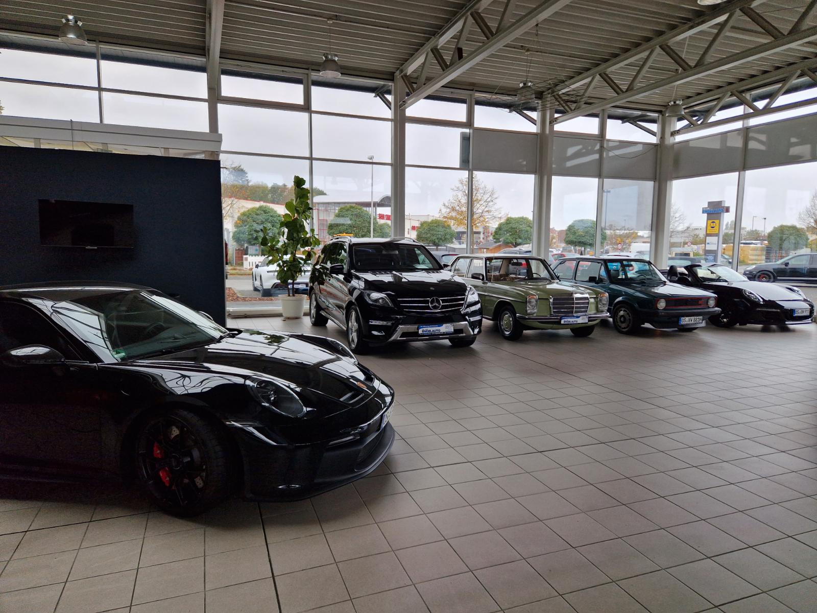 showroom-image-main