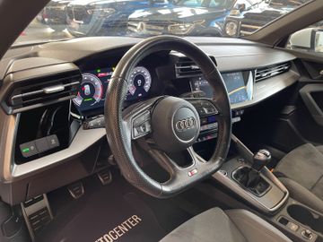 Audi A3 Sportback 35 TFSI S line *AHK*LED*Klima*