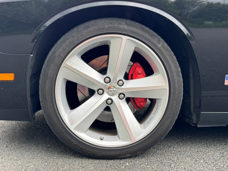 Fahrzeugabbildung Dodge Challenger 6.1 SRT8 Navi/SD/Leder Zweite Hand