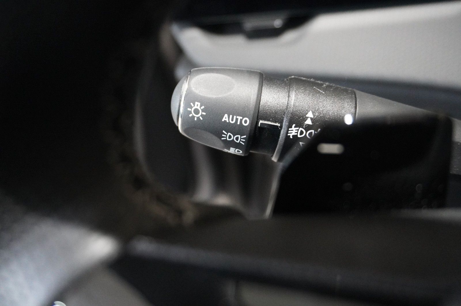 Fahrzeugabbildung Opel Astra L ST 1.2T GS LINE NAVI/LED/360°/VIRT./DAB+