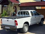 Toyota Hilux Extra Cab 4x4*1.Hand*Scheckheft*AHK* - weiße Toyota Hilux
