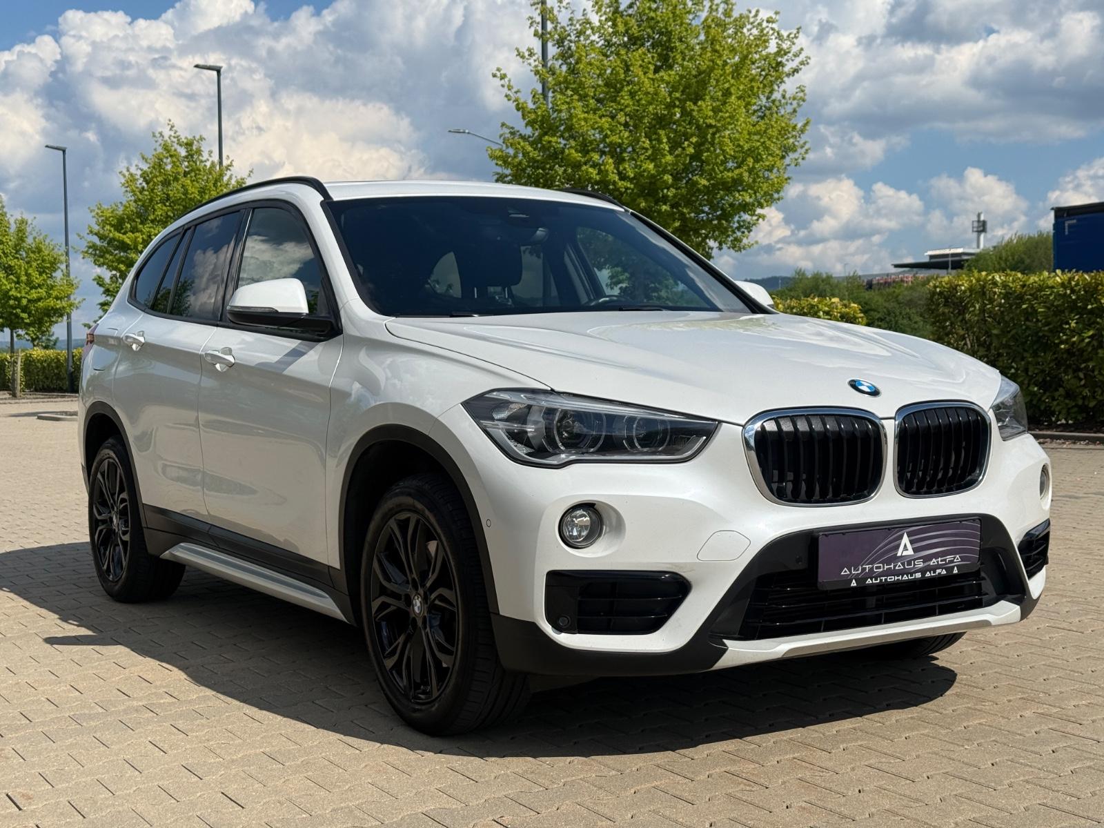 BMW X1 xDrive 20 d Sport Line/Pano/AHK/8-Fach/Memory