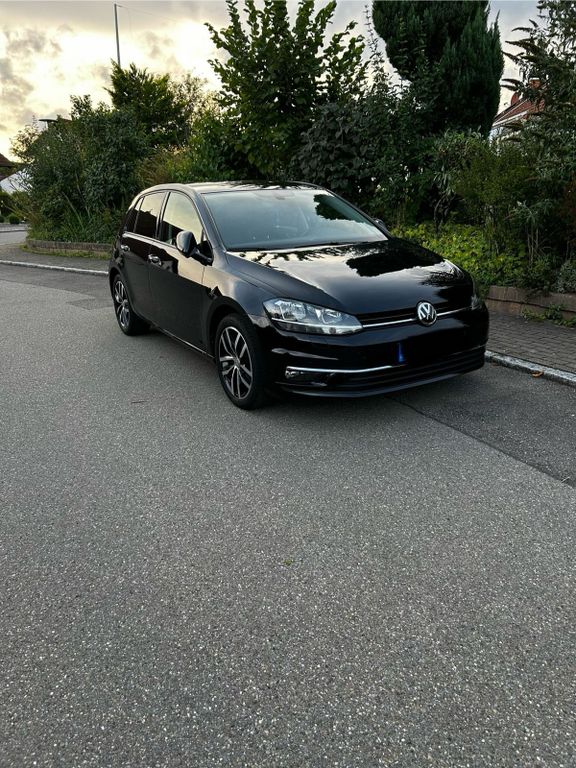Image of Volkswagen Golf