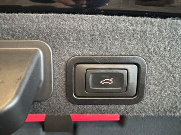 Audi A6 Lim. 2.0 TFSI *PDC*Navi*Klima*